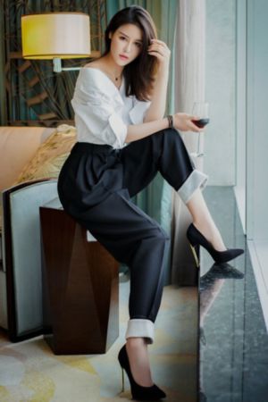 过分的姐姐们在线观看完整版_超清高清电影在线