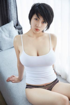 穿制服的女孩_1080P高清完整版播放