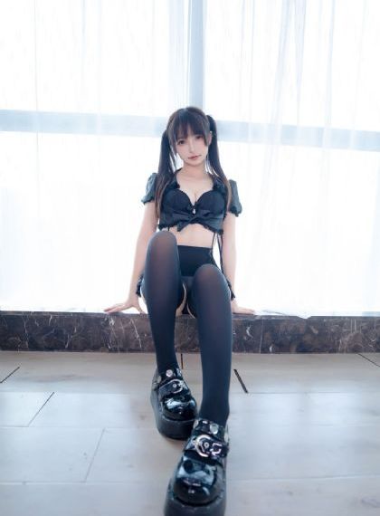 美女秘书的目的_DVDBD在线观看