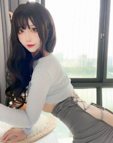 片名叫《官狱女囚》_BD英语天堂在线